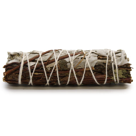 Vista frontal de atado de salvia blanca y menta de 10 cm sahumerio natural